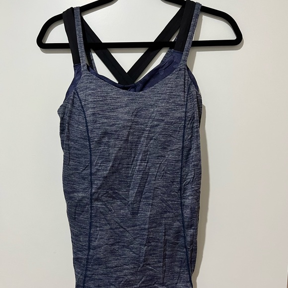 Lululemon lined flowy yoga top (blue, size 6) - Picture 1 of 5